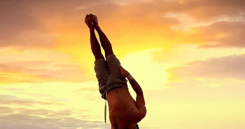 HandStand