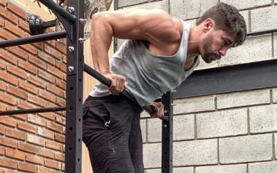 Calistenia versus Treinamento com Pesos